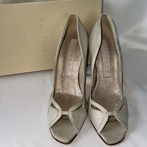 RARE Carmen Ho Letitia Fabric and Leather Silver Heels Size 39 / 8.5-9 US